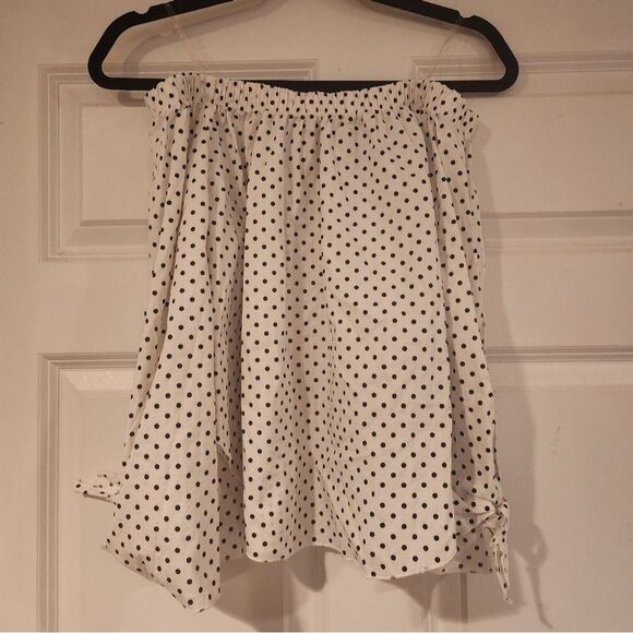 White and black polka dot off the shoulder blouse - Picture 1 of 3